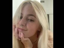 BELLA FIGA TEEN 18 BIONDA!