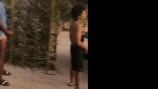 CUCKOLD DI NEGRI IN FILA. PARTE 2