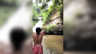 Tanto latte i nquelle due mega tette