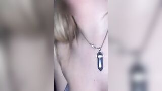 SUCCHIO IL CAZZO AL COLLEGA E METTO LE CORNA AL MIO SCEMOTTO