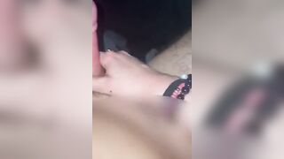 SUCCHIO IL CAZZO AL COLLEGA E METTO LE CORNA AL MIO SCEMOTTO