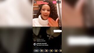 AMICI GUARDATE CHE TETTE CHE HA !