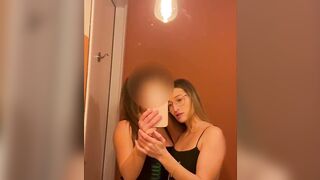 Una famosa zoccola di of con amici