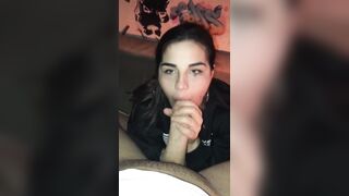 TROIA NAPOLETANA pompino e leccata di palle ! Ti PIACE NON E' VERO ?