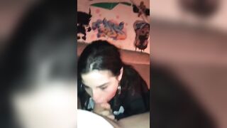 TROIA NAPOLETANA pompino e leccata di palle ! Ti PIACE NON E' VERO ?