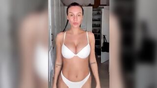 Anteprima del video: Giorgia Crivello troppo gnocca per non sborrare