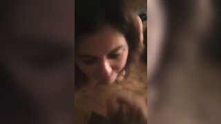 TIRA FUORI LA LINGUA TROIA CHE STO PER SBORRARE !