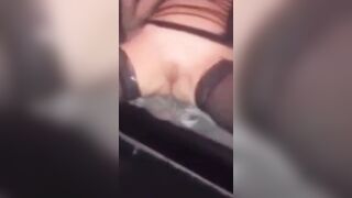 Puttana chiavata dai negri al centro immigrati