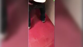 IERI POMERIGGIO AL CINEMA PORNO