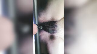 Vuoi sborrare anche tu su mia moglie ?!