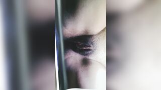 Vuoi sborrare anche tu su mia moglie ?!