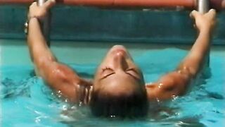 Anteprima del video: Vacanze da Spiare