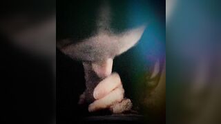 Lei ed il suo cazzo...sucking dick! Che ne dite?