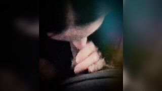 Lei ed il suo cazzo...sucking dick! Che ne dite?