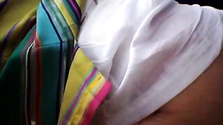 Me la dà nel bosco appoggiata a un albero