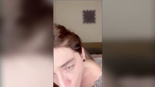 Studentessa troia prega il prof di soffocarla col cazzo