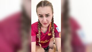 Anteprima del video: Perchè non me lo infili stasera?