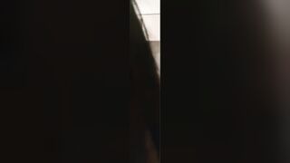 Fidanzata italiana che fa un pompino al suo tipo