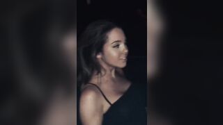 Slinguano in discoteca lesbiche porche