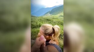 La mia troia che lo succhia sull'Alpe di Siusi