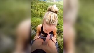 Anteprima del video: La mia troia che lo succhia sull'Alpe di Siusi