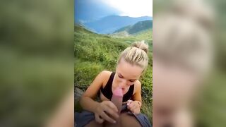 La mia troia che lo succhia sull'Alpe di Siusi