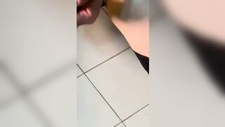 Quanto siete puttane? Quanto siete troie