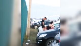 Sgamati a scopare al parcheggio pubblico