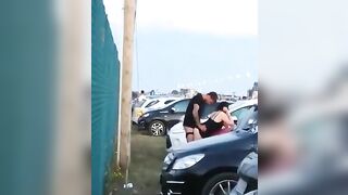 Sgamati a scopare al parcheggio pubblico