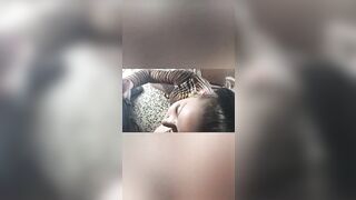 Fidanzata esperta nei pompini