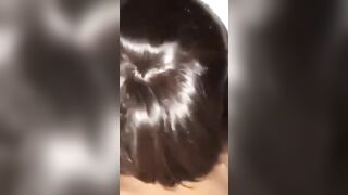 Ragazza timida ripresa dal fidanzato porco