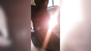 Tettona di Pescara che si masturba