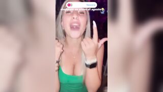 Biondina italiana fica in discoteca