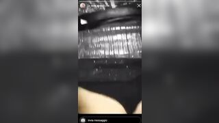 Moglie maiala prende l'uccelo in culo e sentite come si diverte !