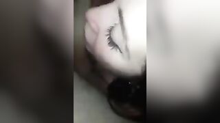 Brava a succhiare cazzo e cappella rossa