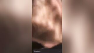 Quanto le piace succhiare la minchia alla mia ragazza !