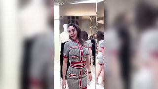 Malena la puttana va a fare shopping