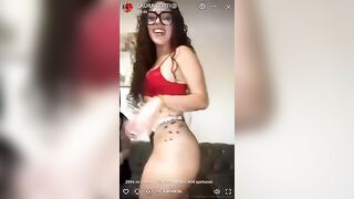 In diretta su cam con due puttane maiale