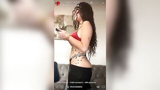 In diretta su cam con due puttane maiale