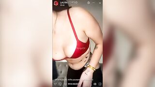 In diretta su cam con due puttane maiale