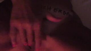 Sexy milf troia mi omaggia