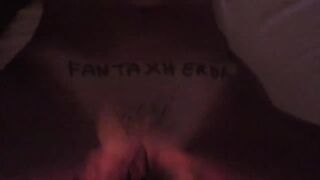 Sexy milf troia mi omaggia