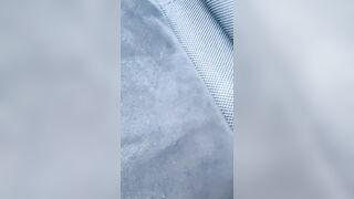 figa pelosa, fidanzata fa le corna con sconosciuto