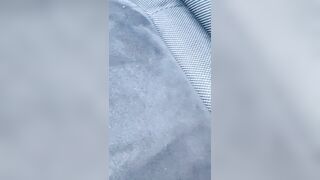 figa pelosa, fidanzata fa le corna con sconosciuto