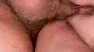 La scopo e la sborro in figa...