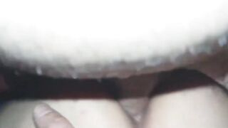 Le riempio il culo di sborra e gode.