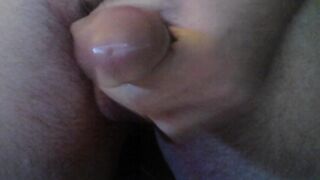 Anteprima del video: Sborrata in primo piano per donne o coppie