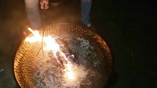 LA MIA VICINA DIVORZIATA PREPARA LA BRACE...