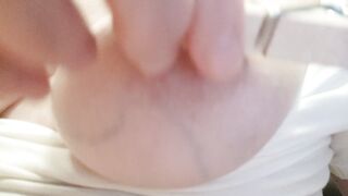 Capezzoli con mollette