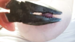 Giochi con capezzoli